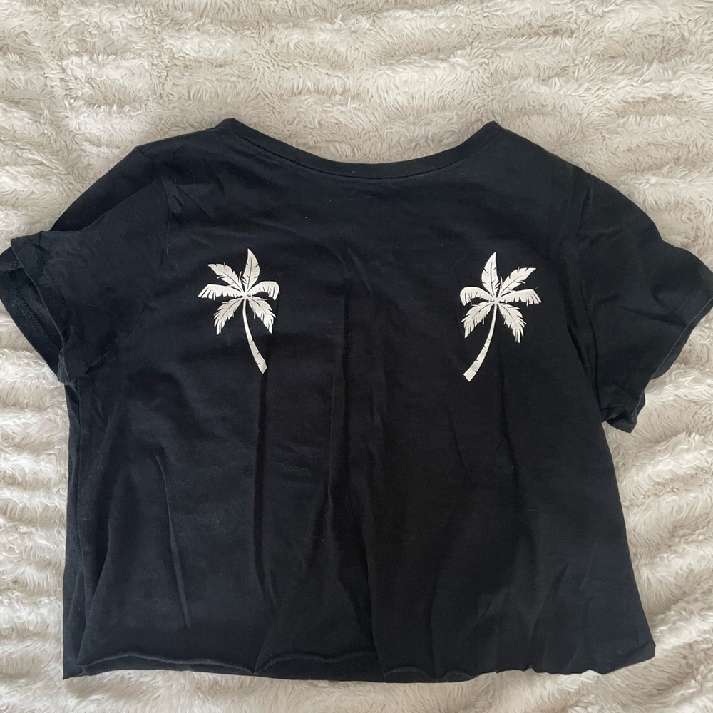 Cropped Black Tee
